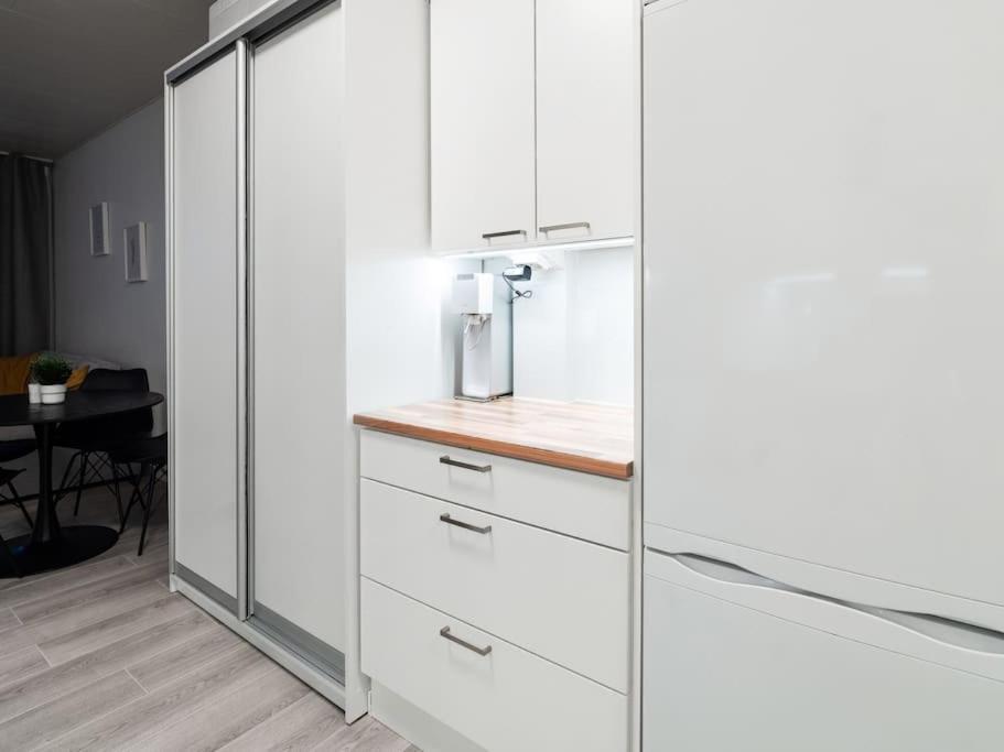 Cozy Roomy Studio Flat Next To Tram Stop @ Kallio 赫尔辛基 外观 照片